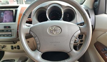 TOYOTA 4WD 2005 2.7V AT FORTUNER BLACK  813 full