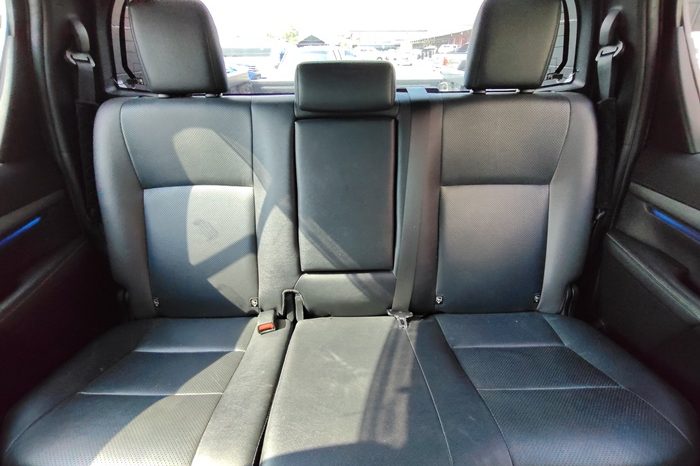 ROCCO PRE 2021 2.4G AT DOUBLE CAB BLACK  9179 full