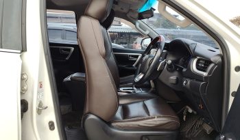 TOYOTA 2WD 2018 2.4V AT FORTUNER WHITE  5819 full