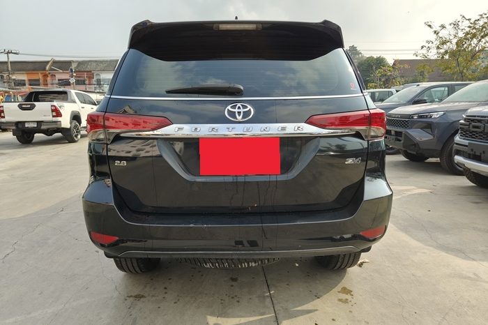 TOYOTA 4WD 2016 2.8V AT FORTUNER BLACK  3671 full