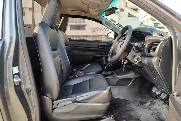 REVO 4WD 2019 2.8J MT STANDARD DARK GREY  3411 full