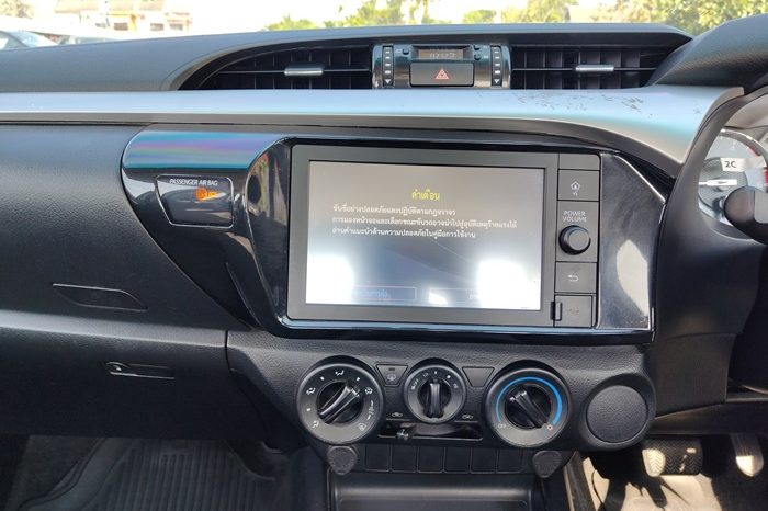 REVO PRE 2021 2.4 ENTRY AT SMART CAB WHITE  6233 full