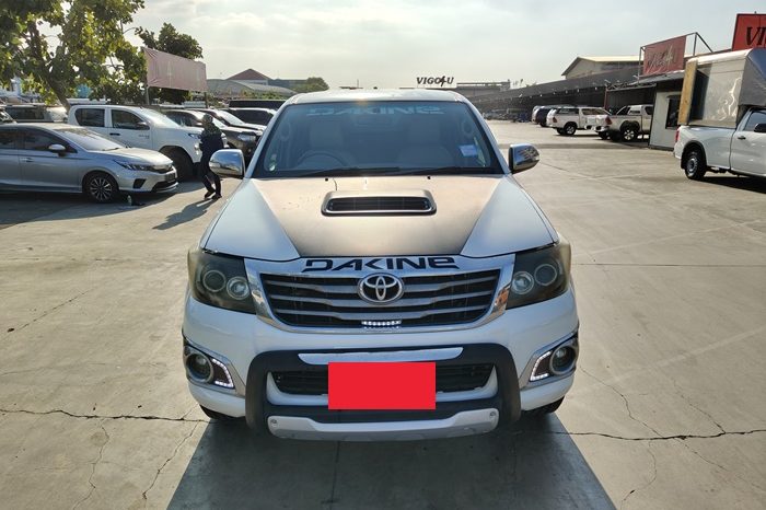 VIGO 4WD 2012 3.0G AT DOUBLE CAB WHITE  557 full