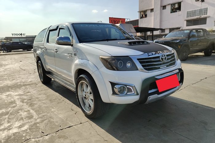 VIGO 4WD 2012 3.0G AT DOUBLE CAB WHITE  557 full