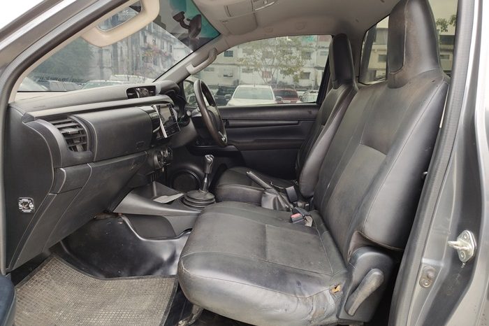 REVO 4WD 2019 2.8J MT STANDARD DARK GREY  9492 full