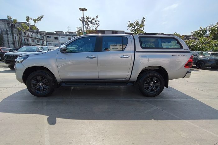 REVO PRE 2020 2.4 ENTRY AT DOUBLE CAB SILVER  6435 full
