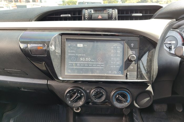 REVO PRE 2020 2.4 ENTRY AT DOUBLE CAB SILVER  6435 full