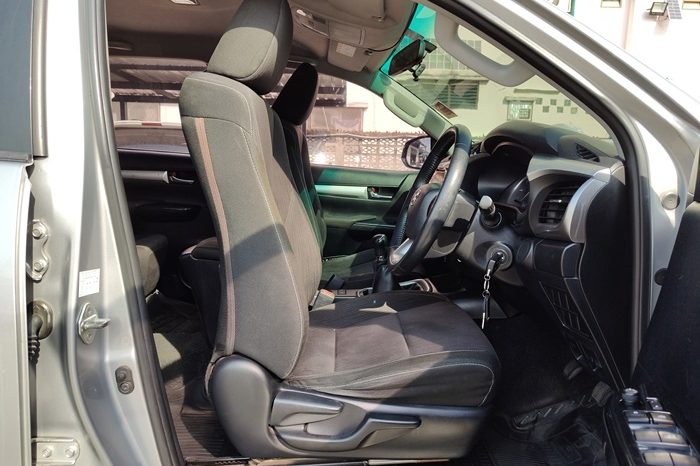 REVO 4WD 2019 2.4E MT DOUBLE CAB SILVER  6109 full