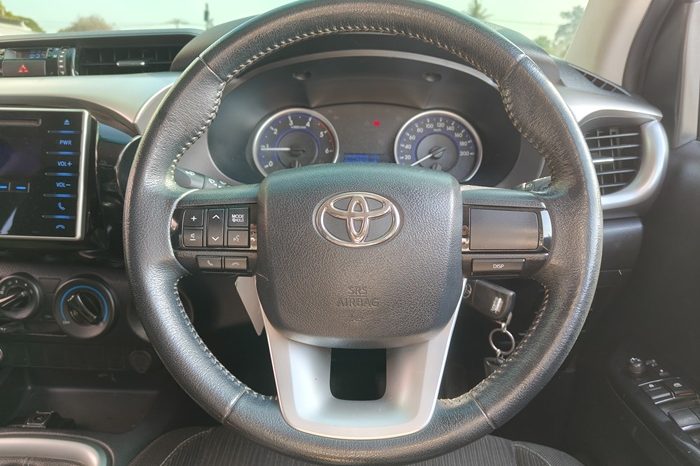 REVO 4WD 2019 2.4E MT DOUBLE CAB SILVER  6109 full