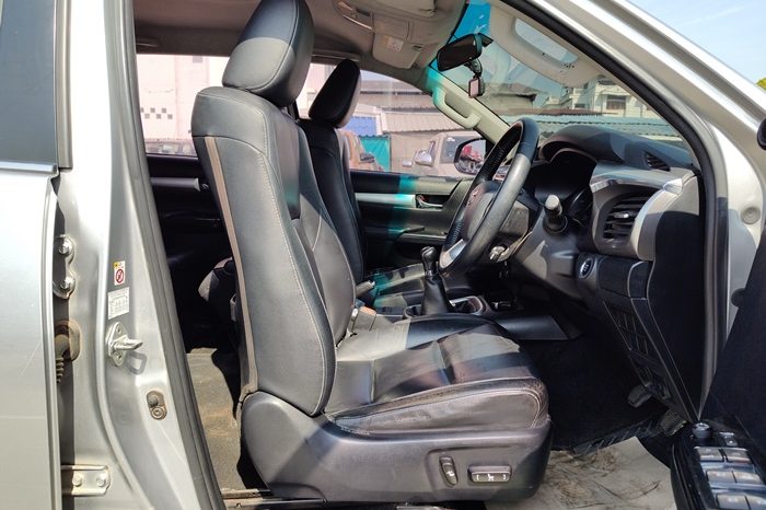 REVO 4WD 2019 2.8G MT DOUBLE CAB SILVER  3179 full