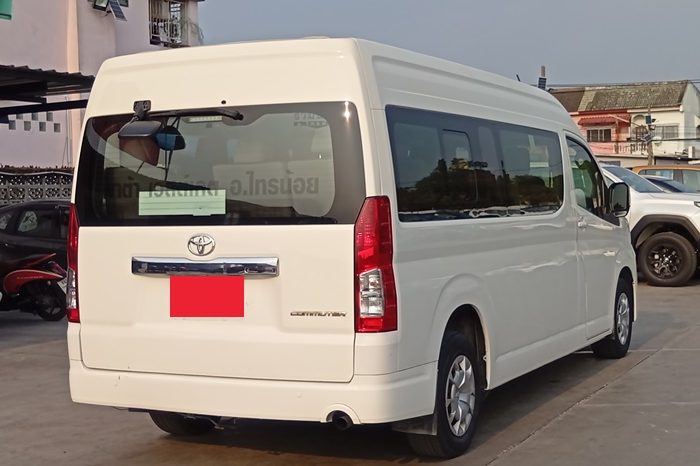 TOYOTA 2020 2WD 2.8 MT COMMUTER WHITE  3221 full