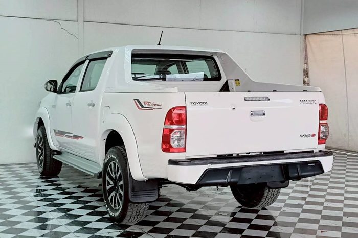 VIGO 4WD 2014 2.5E AT DOUBLE CAB WHITE  1064 full