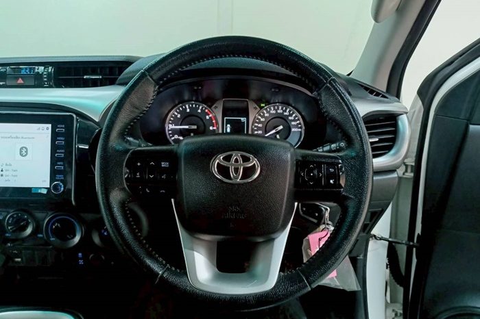 REVO PRE 2020 2.4MID MT SMART CAB WHITE  1803 full