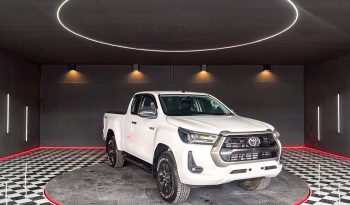 REVO PRE 2020 2.4MID MT SMART CAB WHITE  1806 full