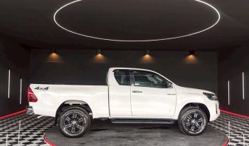 REVO PRE 2020 2.4MID MT SMART CAB WHITE  1806 full