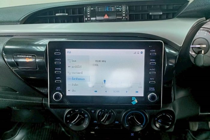 REVO PRE 2020 2.4MID MT SMART CAB WHITE  1806 full