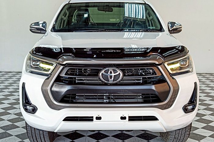 REVO PRE 2020 2.4MID MT SMART CAB WHITE  1807 full