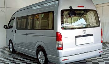 TOYOTA 2WD 2020 3.0 MT COMMUTER SILVER  1826 full