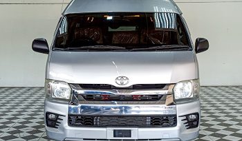 TOYOTA 2WD 2020 3.0 MT COMMUTER SILVER  1826 full