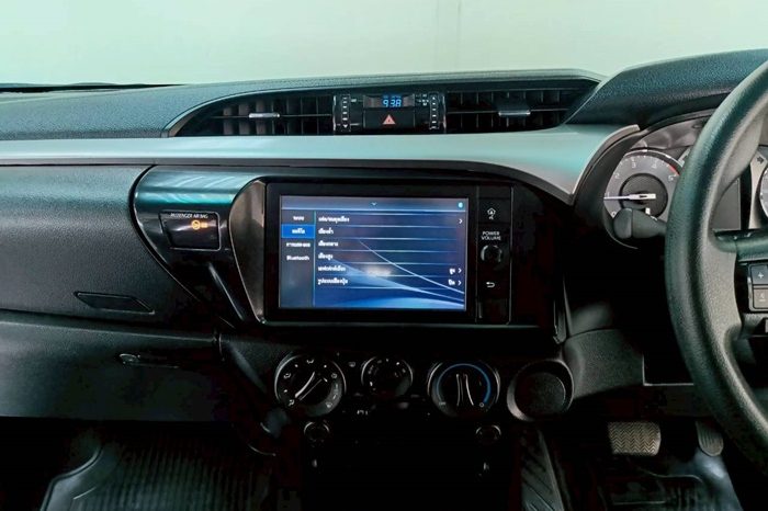 REVO PRE 2021 2.4 ENTRY AT DOUBLE CAB WHITE  1838 full