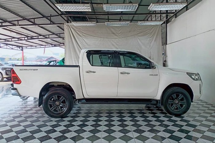 REVO PRE 2021 2.4 ENTRY AT DOUBLE CAB WHITE  1838 full