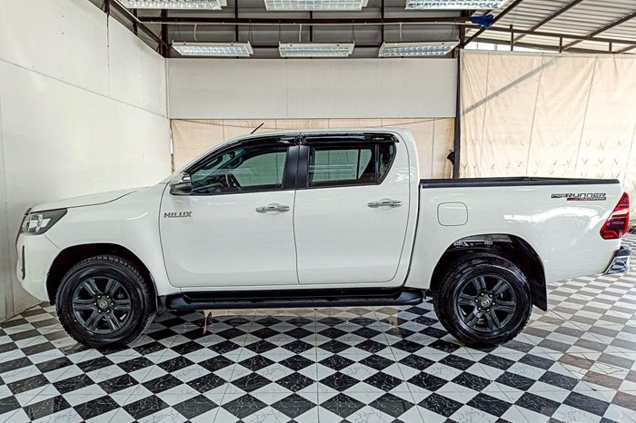 REVO PRE 2021 2.4 ENTRY AT DOUBLE CAB WHITE  1839 full