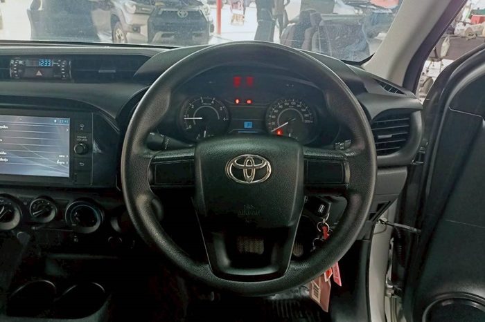 REVO 2WD 2021 2.4 ENTRY AT DOUBLE CAB SILVER 1964 full