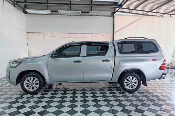 REVO 2WD 2021 2.4 ENTRY AT DOUBLE CAB SILVER 1964 full