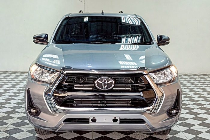 REVO 2WD 2021 2.4 ENTRY AT DOUBLE CAB SILVER 2198 full