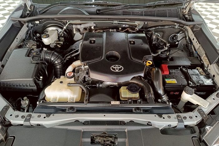 REVO 2WD 2021 2.4 ENTRY AT DOUBLE CAB SILVER 2198 full