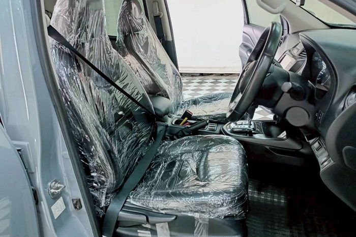 NISSAN 2021 4WD 2.3 AT DOUBLE CAB GREY  2428 full