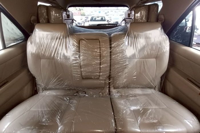 TOYOTA 2WD 2010 2.7V AT FORTUNER BLACK  2814 full