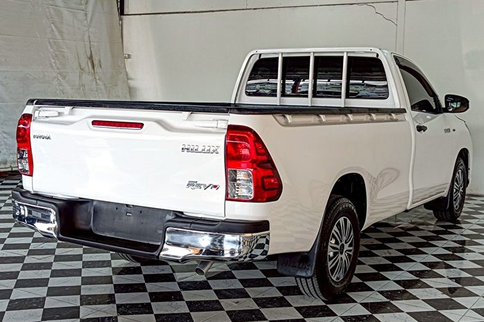 REVO 2WD 2020 2.4J MT STANDARD WHITE  330 full