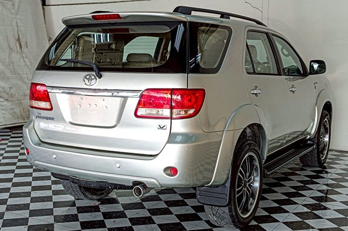 TOYOTA 2WD 2008 2.7V AT FORTUNER SILVER  3937 full