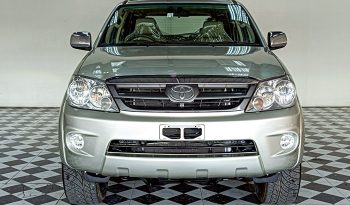 TOYOTA 2WD 2008 2.7V AT FORTUNER SILVER  3937 full
