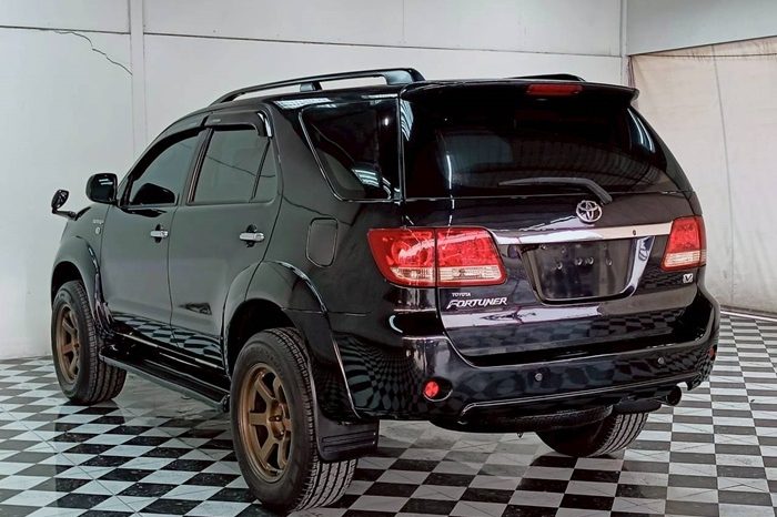 TOYOTA 4WD 2006 2.7V AT FORTUNER BLACK  4303 full