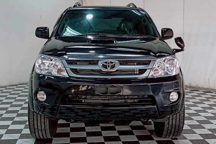 TOYOTA 4WD 2006 2.7V AT FORTUNER BLACK  4303 full