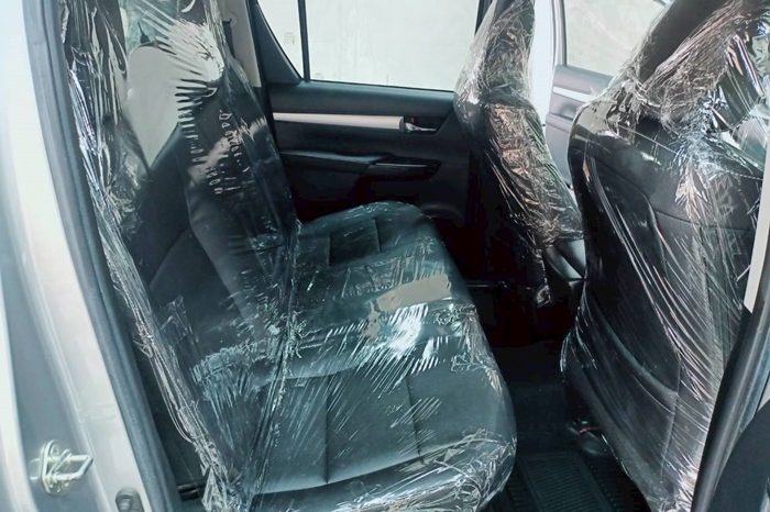 REVO 2WD 2020 2.4MID AT DOUBLE CAB WHITE  4348 full