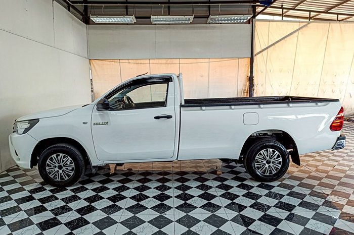 REVO 2WD 2019 2.4J MT STANDARD WHITE  4479 full