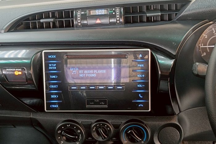 REVO 2WD 2019 2.4J MT STANDARD WHITE  4479 full