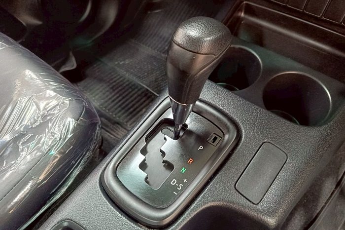 REVO 2WD 2019 2.4J MT STANDARD WHITE  4479 full