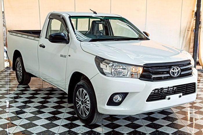 REVO 2WD 2019 2.4J MT STANDARD WHITE  4479 full