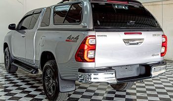 REVO 4WD 2022 2.4E MT SMART CAB SILVER  5052 full