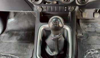 REVO 4WD 2022 2.4E MT SMART CAB SILVER  5052 full