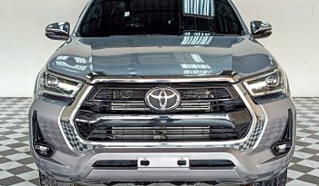 REVO 4WD 2022 2.4E MT SMART CAB SILVER  5052 full