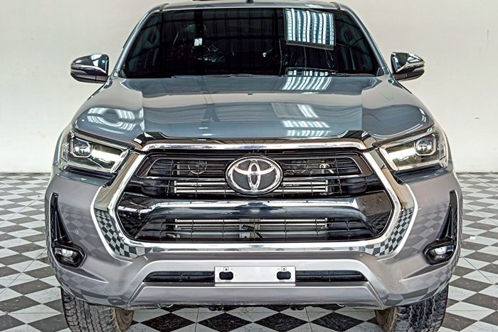 REVO 4WD 2022 2.4E MT SMART CAB SILVER  5052 full