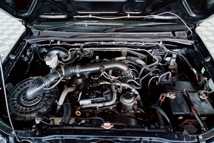 VIGO 2WD 2012 2.7J MT DOUBLE CAB BLACK  5124 full