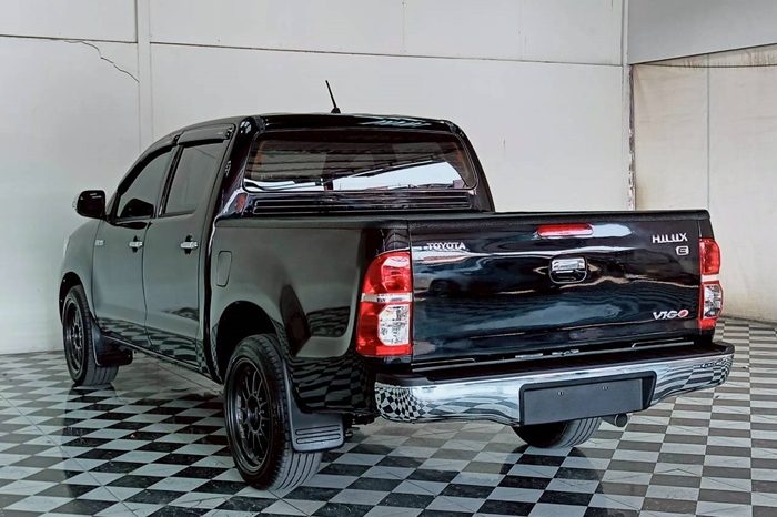 VIGO 2WD 2012 2.7J MT DOUBLE CAB BLACK  5124 full