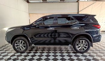 TOYOTA 2WD 2018 2.4V AT FORTUNER BLACK  5179 full