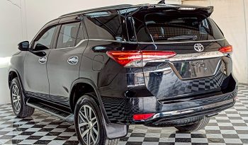TOYOTA 2WD 2018 2.4V AT FORTUNER BLACK  5179 full